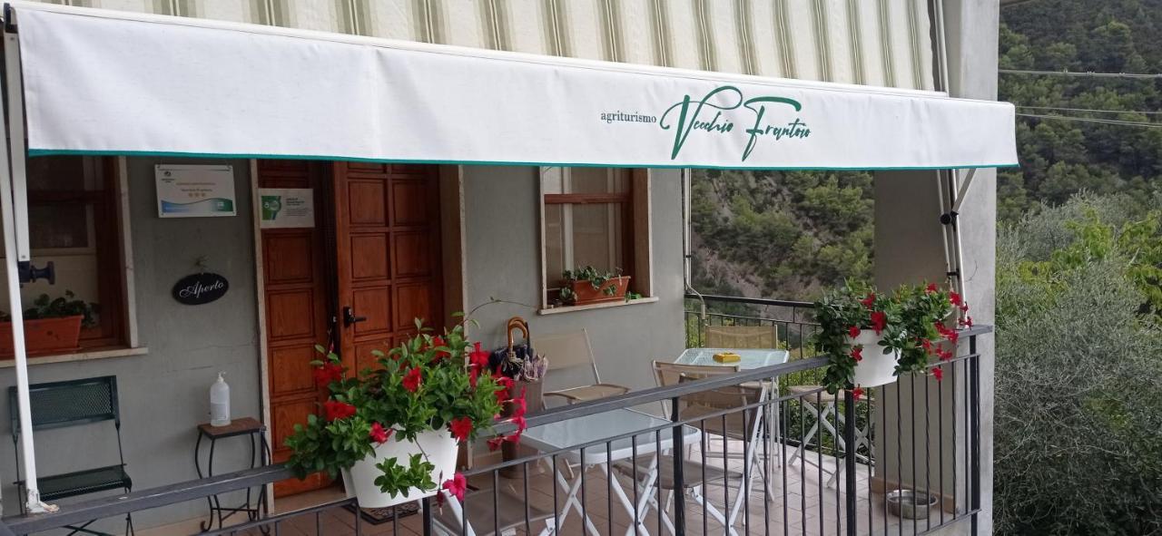 Agriturismo Vecchio Frantoio Villatella Exterior foto